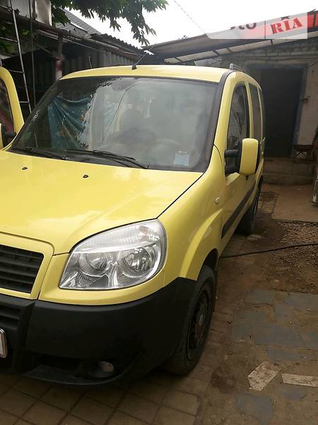 Fiat Doblo 2007  випуску Миколаїв з двигуном 1.3 л дизель мінівен механіка за 5600 долл. 