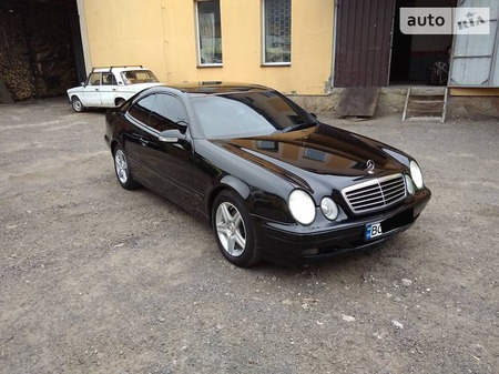 Mercedes-Benz CLK 200 2002  випуску Львів з двигуном 2 л бензин купе автомат за 6900 долл. 