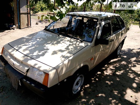 Lada 2109 1988  випуску Запоріжжя з двигуном 0 л газ хэтчбек механіка за 2200 долл. 