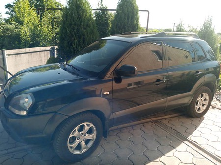 Hyundai Tucson 2008  випуску Дніпро з двигуном 2.7 л газ позашляховик автомат за 9200 долл. 