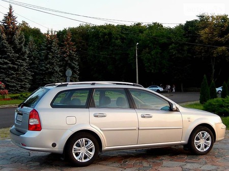 Chevrolet Lacetti 2006  випуску Кропивницький з двигуном 1.6 л газ універсал механіка за 6200 долл. 