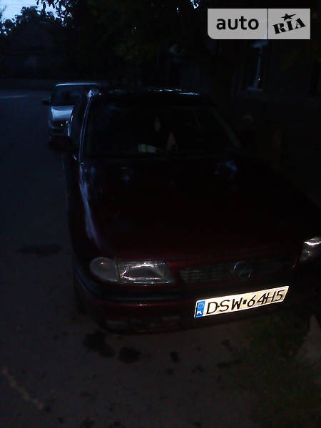 Opel Astra 1998  випуску Одеса з двигуном 1.4 л бензин хэтчбек механіка за 600 долл. 