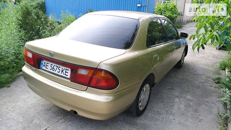 Mazda 323 1996  випуску Дніпро з двигуном 1.8 л бензин седан механіка за 3350 долл. 