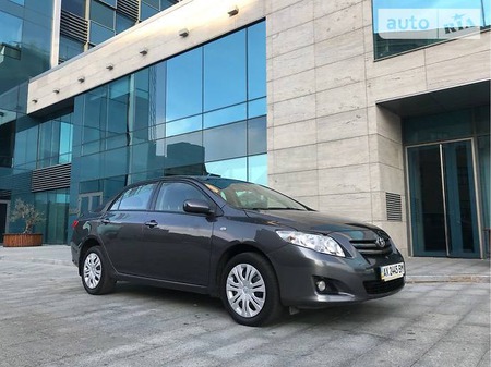 Toyota Corolla 2008  випуску Харків з двигуном 1.6 л бензин седан механіка за 9400 долл. 