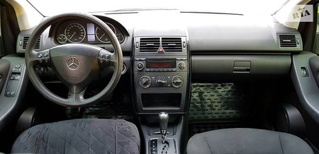 Mercedes-Benz A 200 2005  випуску Київ з двигуном 2 л бензин хэтчбек автомат за 5500 долл. 