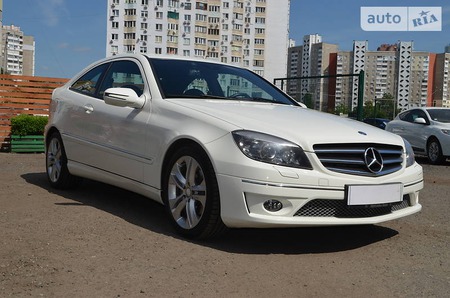 Mercedes-Benz CLC 200 2009  випуску Київ з двигуном 1.8 л бензин купе автомат за 12500 долл. 