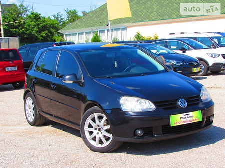 Volkswagen Golf 2007  випуску Кропивницький з двигуном 1.9 л дизель хэтчбек механіка за 7550 долл. 