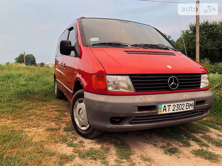 Mercedes-Benz Vito 1998  випуску Івано-Франківськ з двигуном 2.3 л дизель мінівен механіка за 4999 долл. 