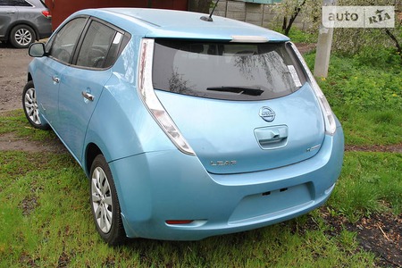 Nissan Leaf 2015  випуску Харків з двигуном 0 л електро хэтчбек автомат за 13700 долл. 