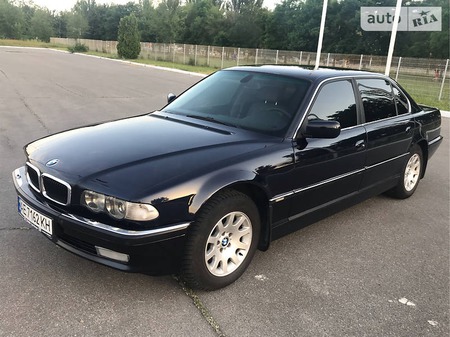 BMW 735 2001  випуску Дніпро з двигуном 3.5 л газ седан автомат за 6700 долл. 