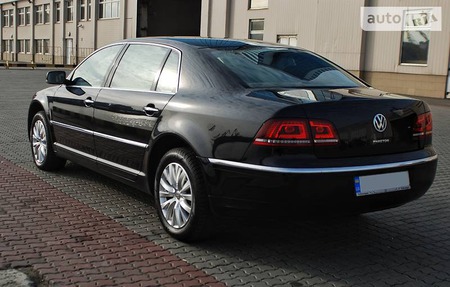 Volkswagen Phaeton 2014  випуску Одеса з двигуном 3 л дизель седан автомат за 31900 долл. 