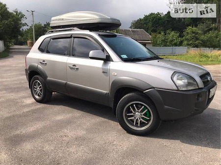 Hyundai Tucson 2006  випуску Львів з двигуном 2.7 л газ позашляховик автомат за 8500 долл. 