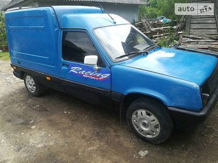 Renault Rapid 1994  випуску Івано-Франківськ з двигуном 1.4 л бензин мінівен механіка за 900 долл. 