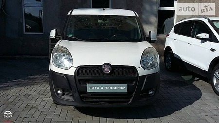 Fiat Doblo 2011  випуску Миколаїв з двигуном 1.3 л дизель універсал механіка за 7500 долл. 