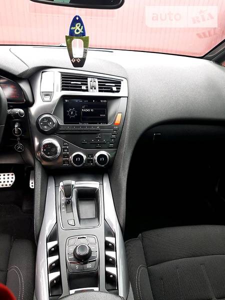 Citroen DS5 2012  випуску Чернівці з двигуном 1.6 л  універсал  за 12900 долл. 