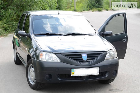 Dacia Logan 2007  випуску Дніпро з двигуном 1.4 л бензин седан механіка за 4950 долл. 