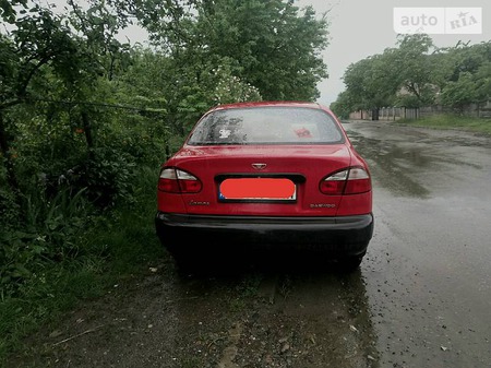 Daewoo Lanos 2003  випуску Чернівці з двигуном 1.5 л бензин седан механіка за 900 долл. 