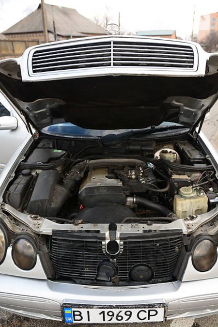 Mercedes-Benz E 200 1996  випуску Полтава з двигуном 2 л газ седан автомат за 4600 долл. 