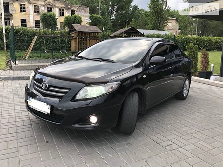 Toyota Corolla 2008  випуску Дніпро з двигуном 1.6 л газ седан автомат за 9300 долл. 