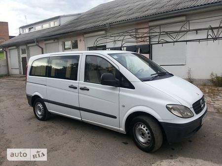 Mercedes-Benz Vito 2006  випуску Чернівці з двигуном 2.2 л дизель мінівен механіка за 7400 долл. 