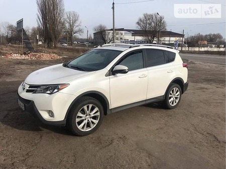 Toyota RAV 4 2014  випуску Чернігів з двигуном 2.5 л бензин позашляховик автомат за 19500 долл. 