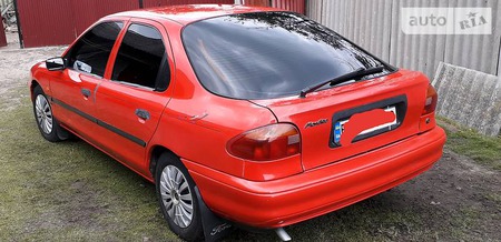 Ford Mondeo 1995  випуску Львів з двигуном 1.6 л бензин хэтчбек механіка за 3000 долл. 