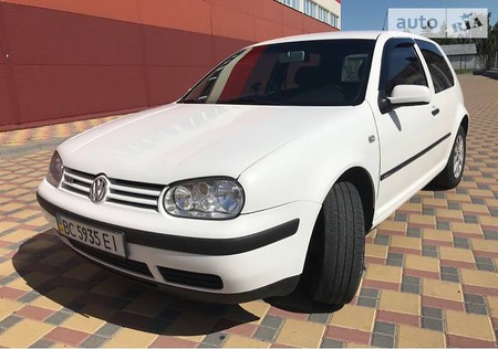 Volkswagen Golf 2001  випуску Вінниця з двигуном 1.4 л газ хэтчбек механіка за 4500 долл. 