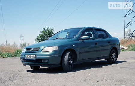 Opel Astra 2004  випуску Одеса з двигуном 1.6 л бензин седан автомат за 4700 долл. 