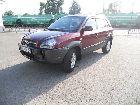 Hyundai Tucson 2010  випуску Суми з двигуном 2 л бензин позашляховик механіка за 9750 долл. 