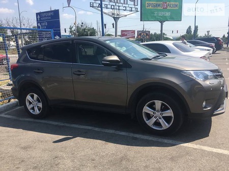 Toyota RAV 4 2013  випуску Київ з двигуном 2.2 л дизель позашляховик автомат за 21500 долл. 