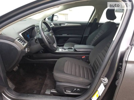 Ford Mondeo 2015  випуску Київ з двигуном 0 л бензин седан автомат за 12600 долл. 