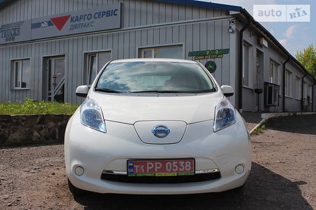 Nissan Leaf 2017  випуску Рівне з двигуном 0 л електро хэтчбек автомат за 15999 долл. 