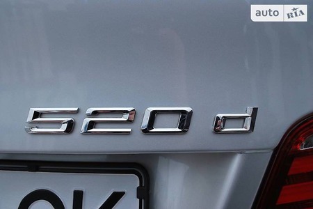 BMW 520 2013  випуску Хмельницький з двигуном 2 л дизель седан автомат за 23333 долл. 