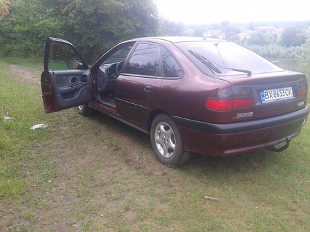 Renault Laguna 1994  випуску Хмельницький з двигуном 2 л газ ліфтбек механіка за 2700 долл. 