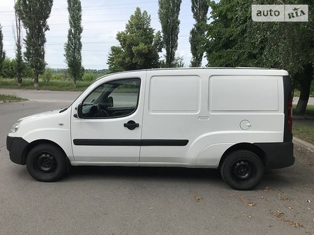 Fiat Doblo 2006  випуску Черкаси з двигуном 1.9 л дизель мінівен механіка за 4800 долл. 