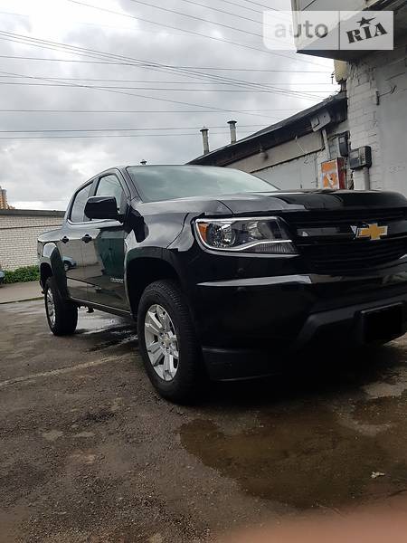 Chevrolet Colorado 2018  випуску Київ з двигуном 3.6 л бензин пікап автомат за 37200 долл. 