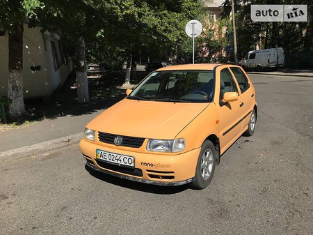Volkswagen Polo 1995  випуску Київ з двигуном 1.4 л бензин хэтчбек механіка за 3200 долл. 