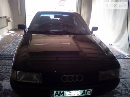 Audi 80 1991  випуску Житомир з двигуном 1.8 л бензин седан механіка за 3000 долл. 