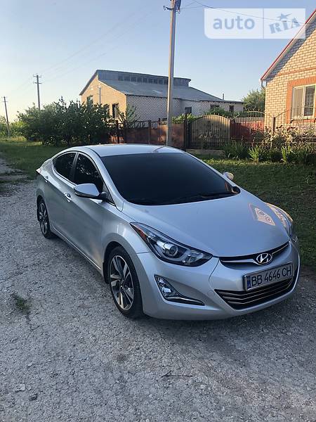 Hyundai Elantra 2014  випуску Харків з двигуном 1.8 л газ седан автомат за 11000 долл. 