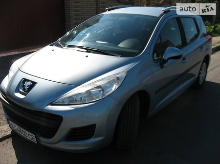 Peugeot 207 2010  випуску Луцьк з двигуном 1.6 л бензин універсал механіка за 6400 долл. 