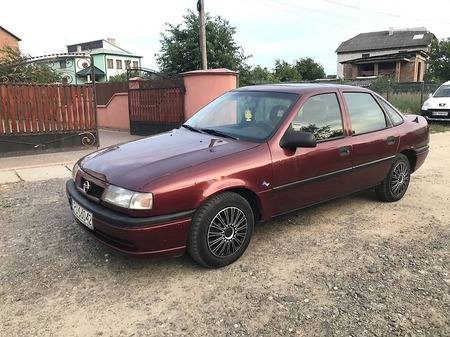 Opel Vectra 1994  випуску Львів з двигуном 1.6 л газ седан механіка за 950 долл. 