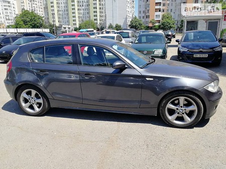 BMW 120 2004  випуску Одеса з двигуном 2 л дизель універсал автомат за 7999 долл. 