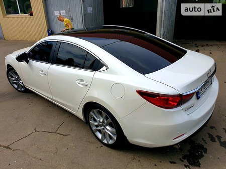 Mazda 6 2014  випуску Харків з двигуном 2.5 л бензин седан автомат за 17200 долл. 