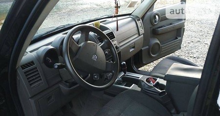 Dodge Nitro 2008  випуску Чернівці з двигуном 2.8 л дизель седан автомат за 11000 долл. 