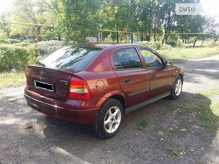 Opel Astra 1998  випуску Луганськ з двигуном 1.6 л бензин хэтчбек механіка за 3500 долл. 