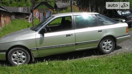 Ford Scorpio 1989  випуску Івано-Франківськ з двигуном 2 л газ хэтчбек механіка за 1750 долл. 