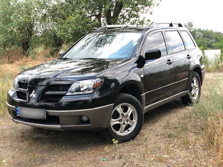 Mitsubishi Outlander 2003  випуску Запоріжжя з двигуном 2 л газ позашляховик механіка за 7300 долл. 