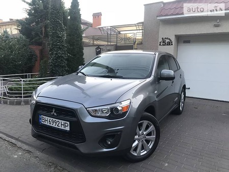 Mitsubishi ASX 2015  випуску Одеса з двигуном 2 л газ позашляховик автомат за 13999 долл. 