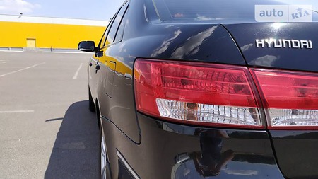 Hyundai Sonata 2009  випуску Донецьк з двигуном 2 л газ седан автомат за 9300 долл. 