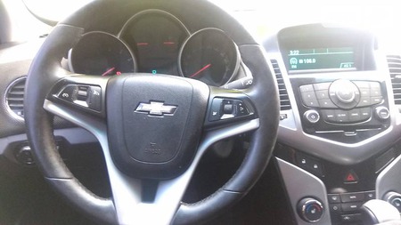 Chevrolet Cruze 2011  випуску Одеса з двигуном 1.8 л бензин седан автомат за 8600 долл. 